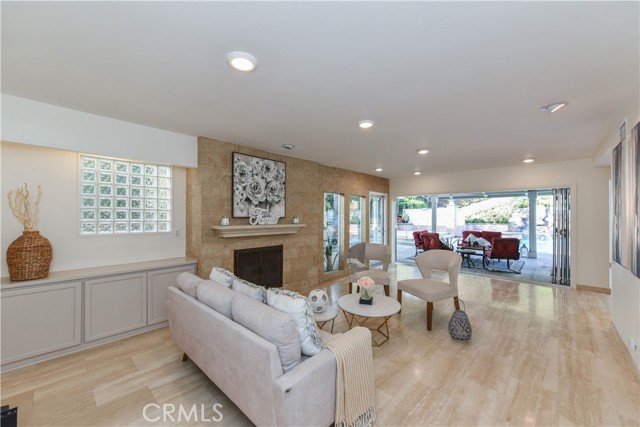 94f7417d B772 4d9c 8fdc 558b3f84bc94