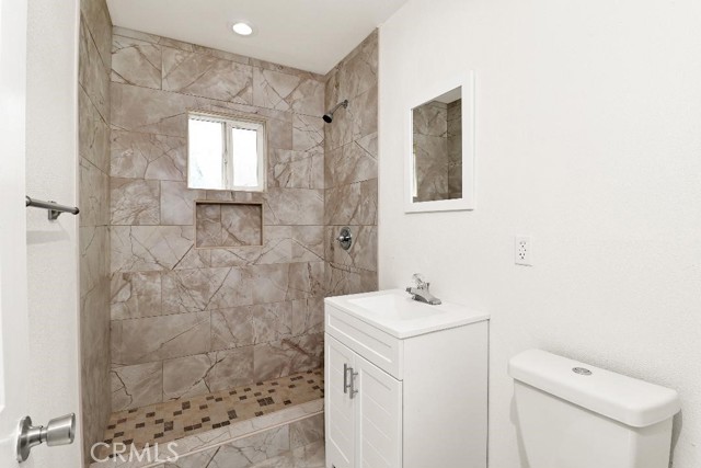 9411 Catawba Avenue, Fontana CA: https://media.crmls.org/medias/94f8218f-d70b-4ea5-befa-ed474ea95bd5.jpg