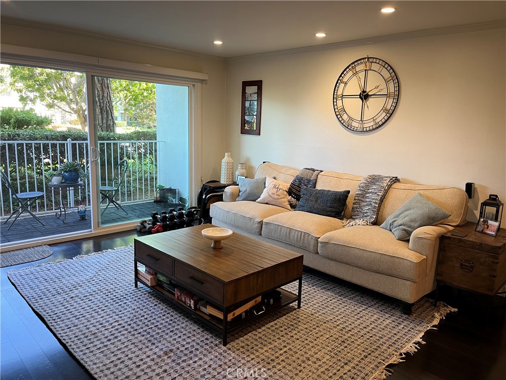 102 Scholz Plaza 149