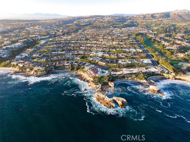 4521 Orrington Road, Corona del Mar CA: https://media.crmls.org/medias/94fa31ad-3224-4e26-96ea-c282c83d826d.jpg
