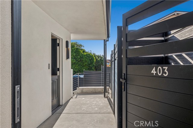 Detail Gallery Image 4 of 39 For 403 Serra Drive, Corona Del Mar,  CA 92625 - 3 Beds | 2/1 Baths