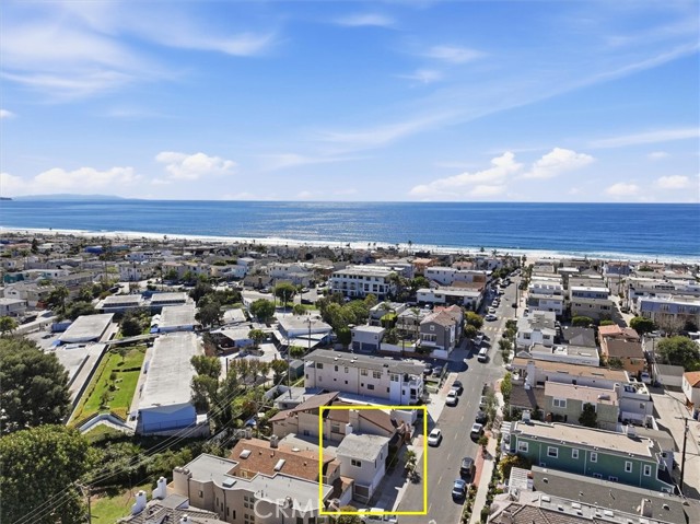 Detail Gallery Image 49 of 52 For 436 1st St, Manhattan Beach,  CA 90266 - 4 Beds | 2/1 Baths