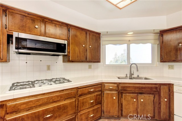 Detail Gallery Image 16 of 39 For 225 Travis Dr, Los Osos,  CA 93402 - 3 Beds | 2 Baths