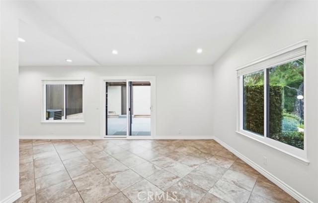 Detail Gallery Image 6 of 25 For 1298 Tarryglen, San Dimas,  CA 91773 - 3 Beds | 2 Baths