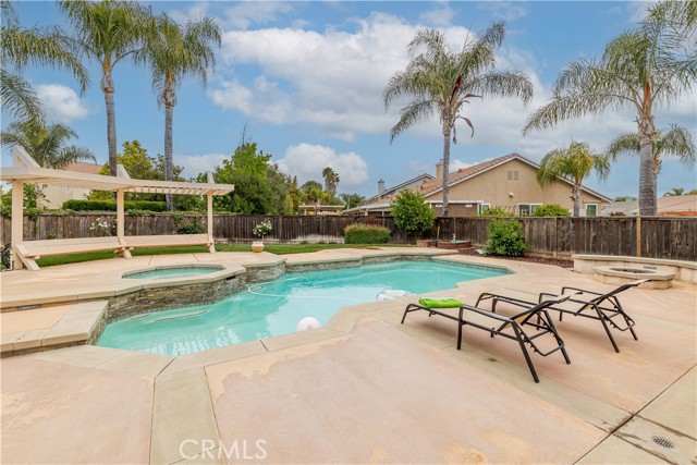 24520 Calle Estancia, Murrieta CA: https://media.crmls.org/medias/94fc2cfd-077e-4b88-a2ac-e06adc4eb1a8.jpg