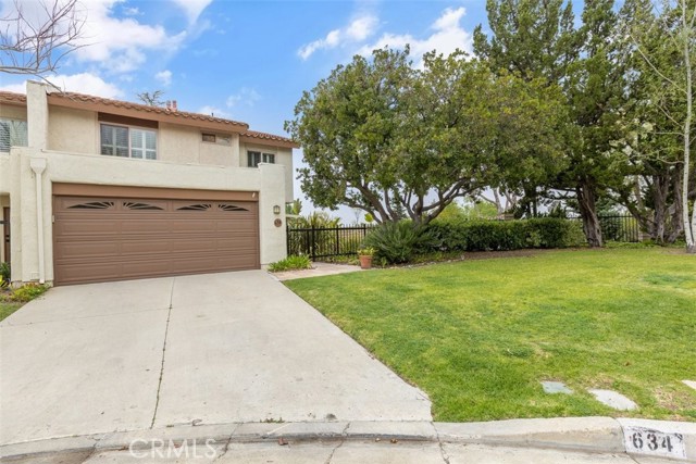 634 Kendale Lane photo 1