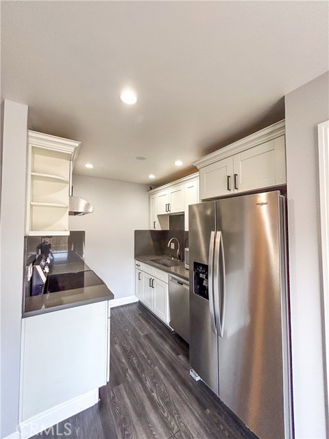 Detail Gallery Image 8 of 20 For 5830 Benner St #208,  Los Angeles,  CA 90042 - 2 Beds | 2 Baths