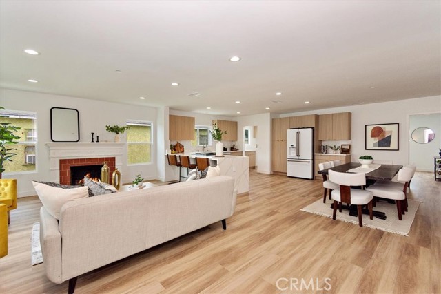 8021 West Boulevard, Inglewood CA: https://media.crmls.org/medias/94fd37de-152d-45d5-a229-ab44baa78b54.jpg