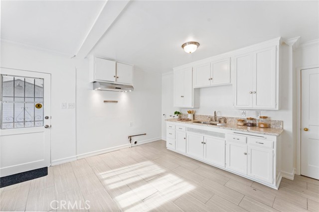 Detail Gallery Image 16 of 27 For 6003 Bellflower, Lakewood,  CA 90713 - 3 Beds | 1 Baths