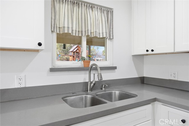 Detail Gallery Image 28 of 46 For 2505 Courtleigh, Bakersfield,  CA 93309 - 3 Beds | 2 Baths