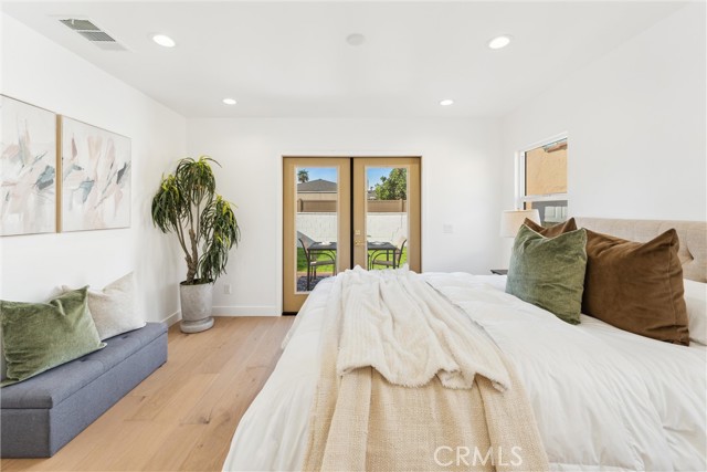 3945 S Norton Avenue, Los Angeles CA: https://media.crmls.org/medias/94ff77b2-ec7e-4ba6-89dc-b803ea8a3aa8.jpg