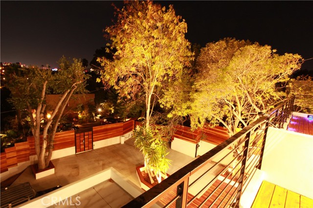 1220 Thorn W, San Diego CA: https://media.crmls.org/medias/95002e0a-f1fc-47ac-b1b1-27fefaf7e385.jpg