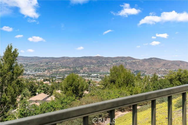 Detail Gallery Image 2 of 45 For 917 S Dylan Way, Anaheim Hills,  CA 92808 - 3 Beds | 2/1 Baths