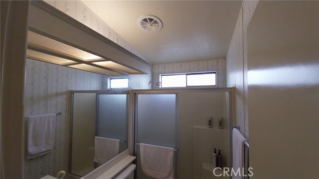 Detail Gallery Image 11 of 69 For 205 Thunderbird Ln #2,  Needles,  CA 92363 - 3 Beds | 3 Baths