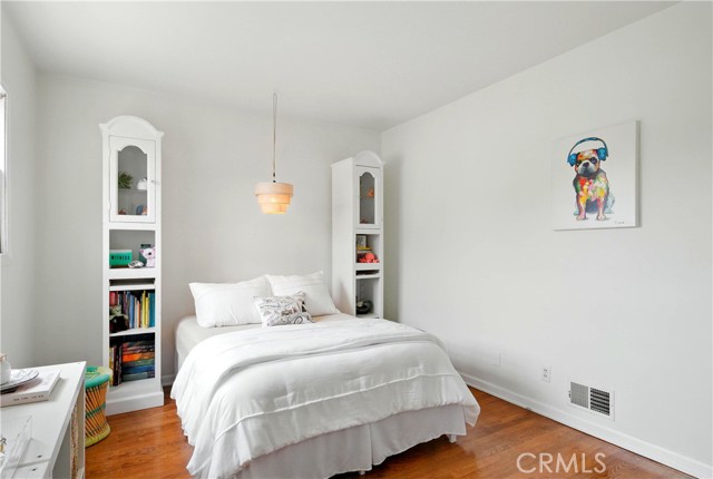 1733 Bayou Way, Seal Beach CA: https://media.crmls.org/medias/9500c129-b8dd-42ac-870e-1fcce1e95015.jpg