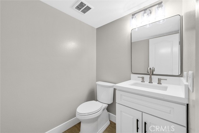 Detail Gallery Image 12 of 28 For 23012 Cecelia, Mission Viejo,  CA 92691 - 4 Beds | 2/1 Baths