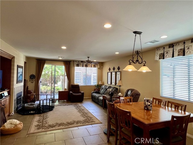 Detail Gallery Image 7 of 19 For 1244 Katherine Ct, Beaumont,  CA 92223 - 3 Beds | 2 Baths