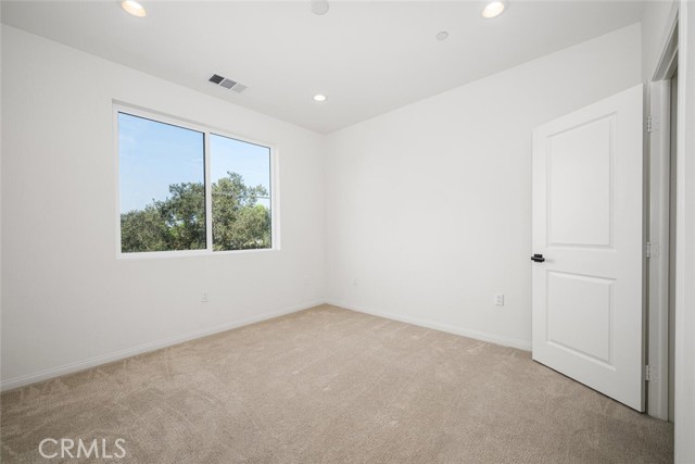 Detail Gallery Image 33 of 63 For 5860 Linden #8,  Long Beach,  CA 90805 - 3 Beds | 2/1 Baths