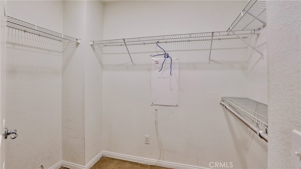 https://media.crmls.org/medias/95024d73-e00b-4f36-a2cd-a45668b3e4e8.jpg?preset=X-Large