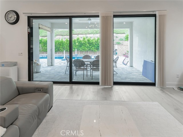 Detail Gallery Image 13 of 43 For 20725 W Liana Ct, Porter Ranch,  CA 91326 - 5 Beds | 5/1 Baths