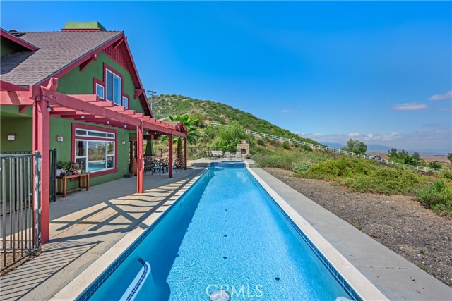 21475 Ridgedale Drive, Lake Mathews CA: https://media.crmls.org/medias/95030ecb-409b-400d-8d53-1586f436164f.jpg