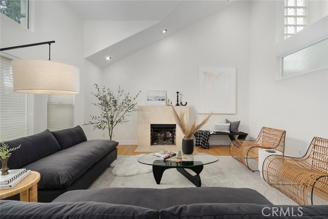 Front Image Thumbnail for CRSB26173652