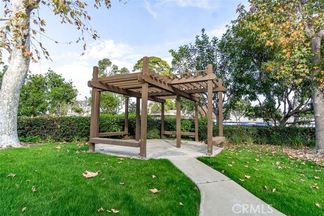 Detail Gallery Image 3 of 20 For 11097 Linda Ln a,  Garden Grove,  CA 92840 - 2 Beds | 2/1 Baths