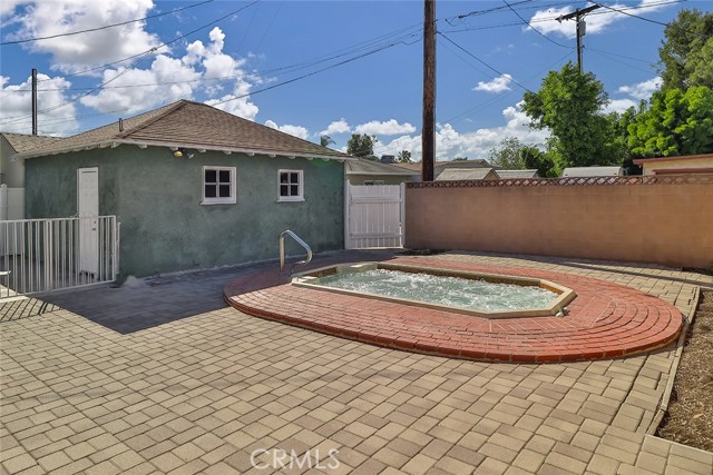Detail Gallery Image 29 of 41 For 3411 W Chandler Bld, Burbank,  CA 91505 - 3 Beds | 1/1 Baths