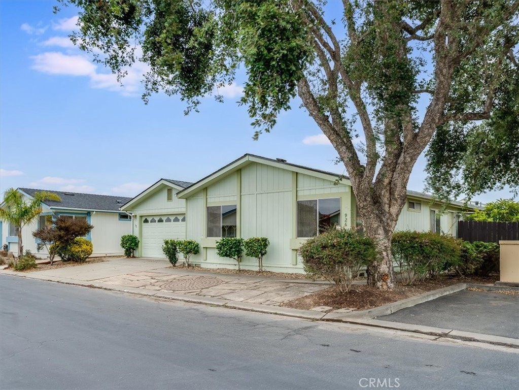 926 Vista Del Rio