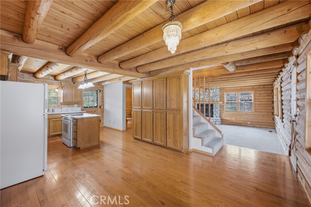 Detail Gallery Image 7 of 36 For 33052 Donner, Running Springs,  CA 92382 - 4 Beds | 2 Baths