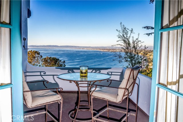 613 Via Del Monte, Palos Verdes Estates, California 90274, 6 Bedrooms Bedrooms, ,3 BathroomsBathrooms,Residential,Sold,Via Del Monte,PV17237653