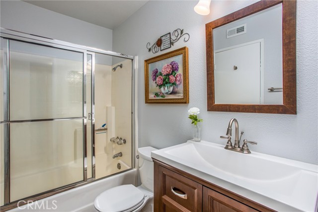 518 S Seminole Circle, Banning CA: https://media.crmls.org/medias/9506d292-a5e6-4cf4-bbc6-866f7413e419.jpg
