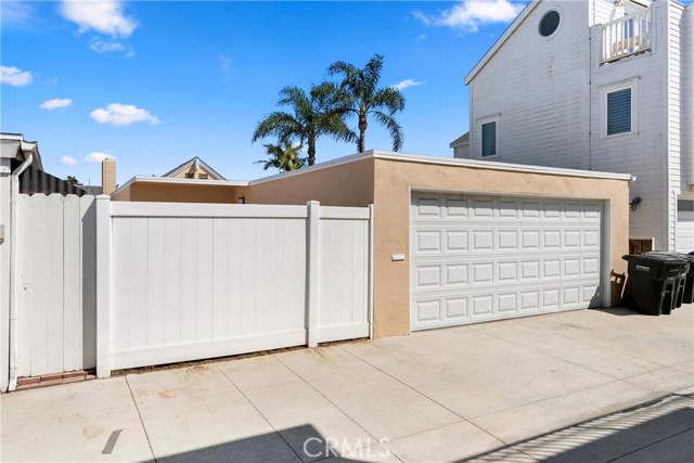 Detail Gallery Image 25 of 29 For 255 Prospect St, Newport Beach,  CA 92663 - 2 Beds | 2 Baths