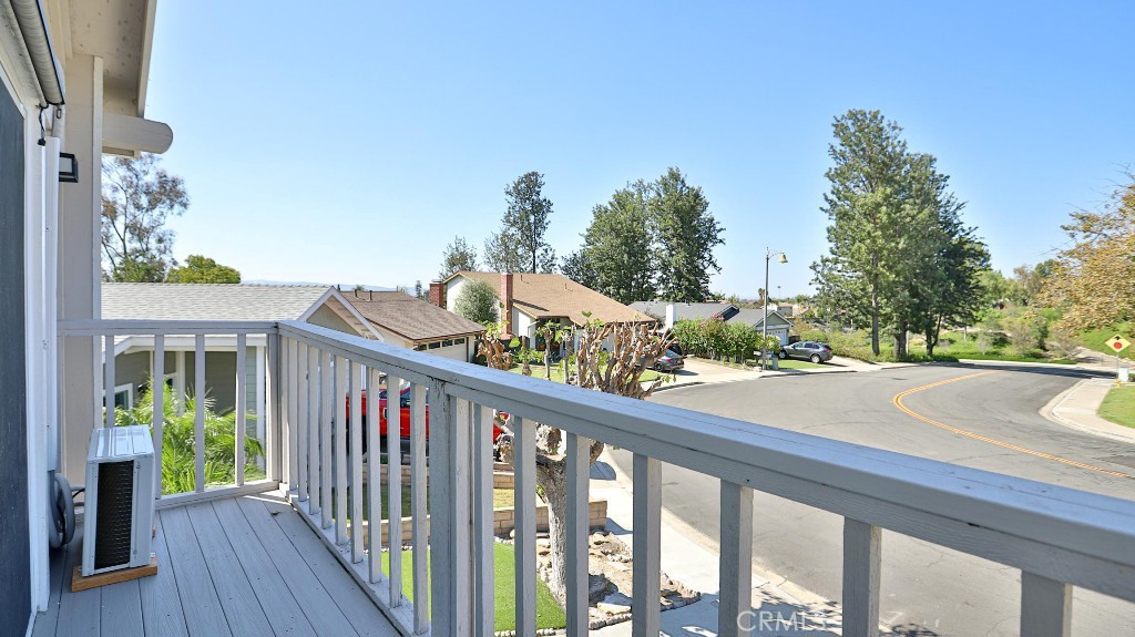 MLS #OC25233956 image #30