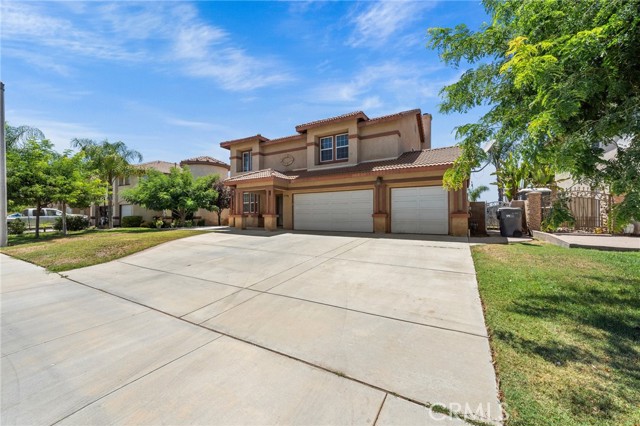 Detail Gallery Image 1 of 1 For 25639 Gala Cir, Menifee,  CA 92585 - 4 Beds | 3/1 Baths