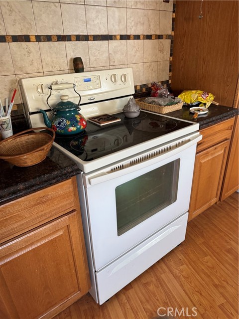 200 Tillie Creek Road, Wofford Heights CA: https://media.crmls.org/medias/950901d7-d69a-4b2d-bfee-25be074314f1.jpg