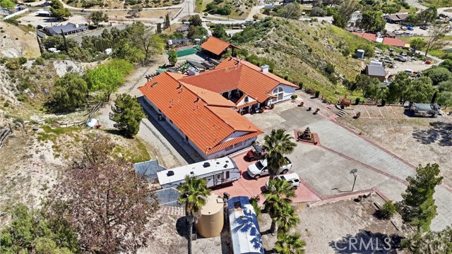 Detail Gallery Image 41 of 44 For 29952 Louis Ave, Canyon Country,  CA 91351 - 5 Beds | 4 Baths