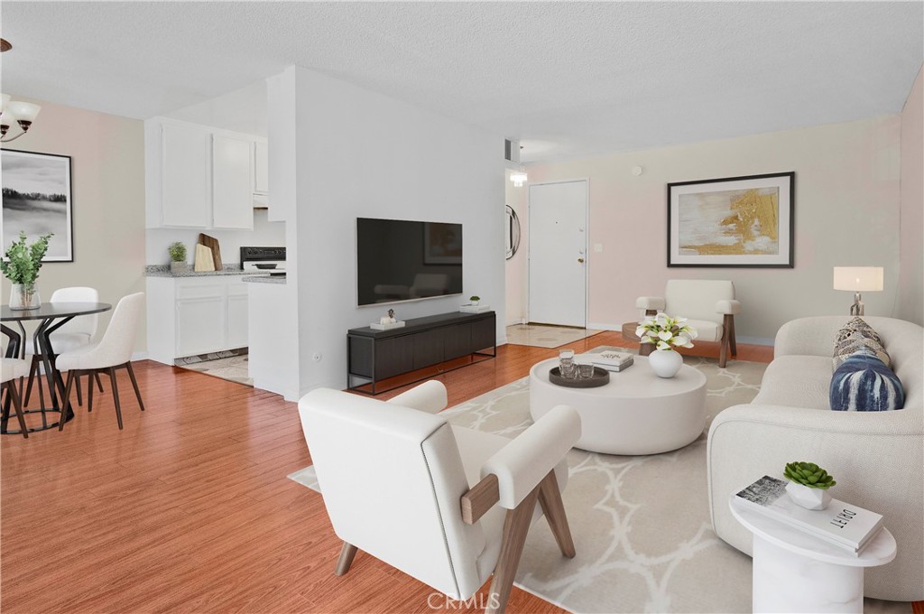 1735 N Fuller #224
