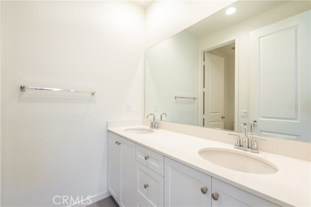 Detail Gallery Image 33 of 58 For 324 Vintage Way, Tustin,  CA 92780 - 4 Beds | 3/1 Baths