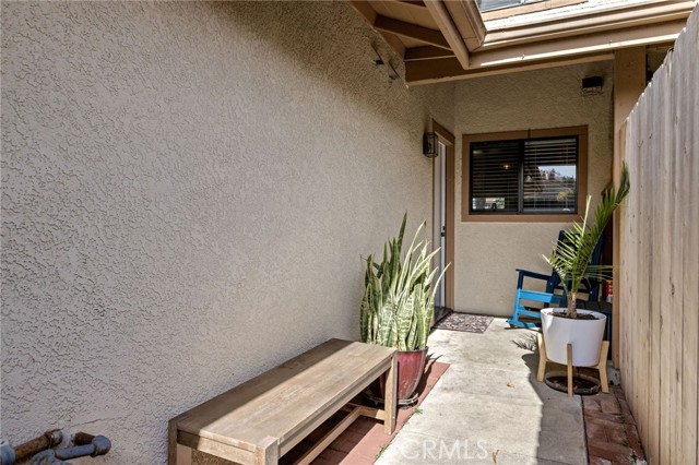 Detail Gallery Image 3 of 29 For 267 Village Circle Dr, Lompoc,  CA 93436 - 3 Beds | 2 Baths