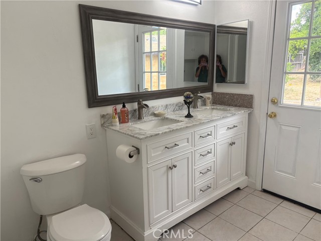 Detail Gallery Image 20 of 40 For 878 E Holly St, Rialto,  CA 92376 - 4 Beds | 3 Baths