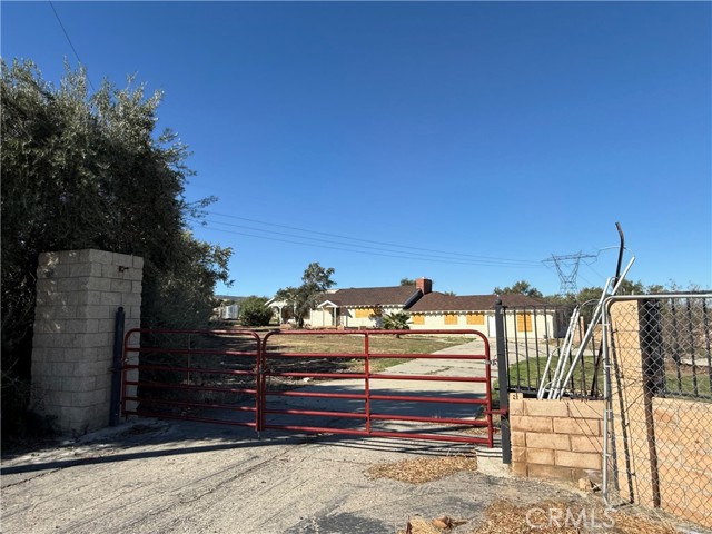 8539 W Avenue L, Lancaster CA: https://media.crmls.org/medias/950fcfa3-38e1-40be-b2ff-e96ec9afde1c.jpg