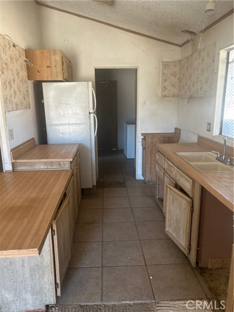 Detail Gallery Image 4 of 4 For 50206 230th St, Lancaster,  CA 93536 - – Beds | – Baths