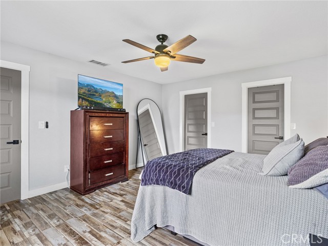 Detail Gallery Image 17 of 35 For 12885 Golf Course Dr, Victorville,  CA 92395 - 3 Beds | 3 Baths