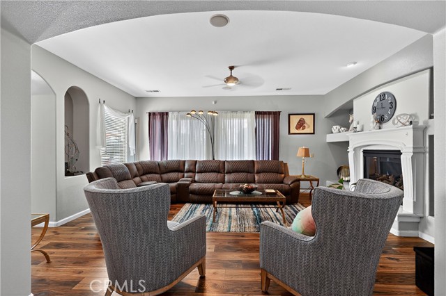 Detail Gallery Image 15 of 72 For 8815 Laguna, Chowchilla,  CA 93610 - 5 Beds | 4/1 Baths