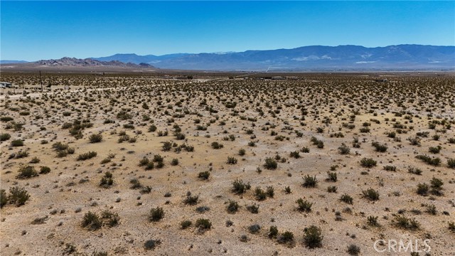 Detail Gallery Image 9 of 11 For 727 Harrod, Lucerne Valley,  CA 92356 - – Beds | – Baths