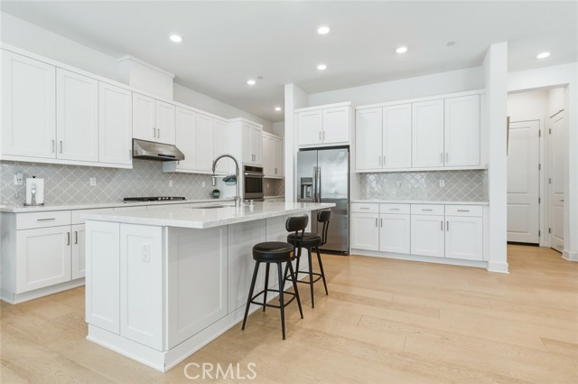 Detail Gallery Image 9 of 39 For 118 Yugen, Irvine,  CA 92618 - 4 Beds | 3/1 Baths