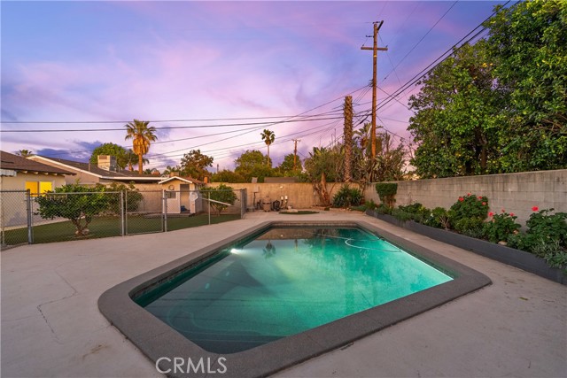 Detail Gallery Image 4 of 64 For 15900 Napa, North Hills,  CA 91343 - 4 Beds | 2 Baths