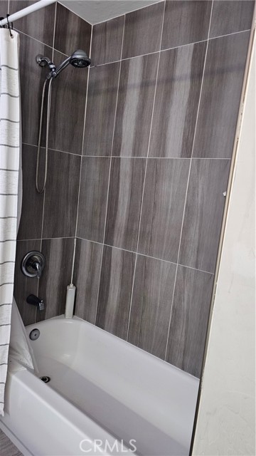 Detail Gallery Image 9 of 19 For 3205 Durrwood, Bakersfield,  CA 93304 - 4 Beds | 2 Baths