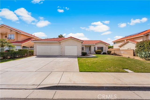 Detail Gallery Image 1 of 39 For 43453 Tali St, Lancaster,  CA 93535 - 3 Beds | 3 Baths